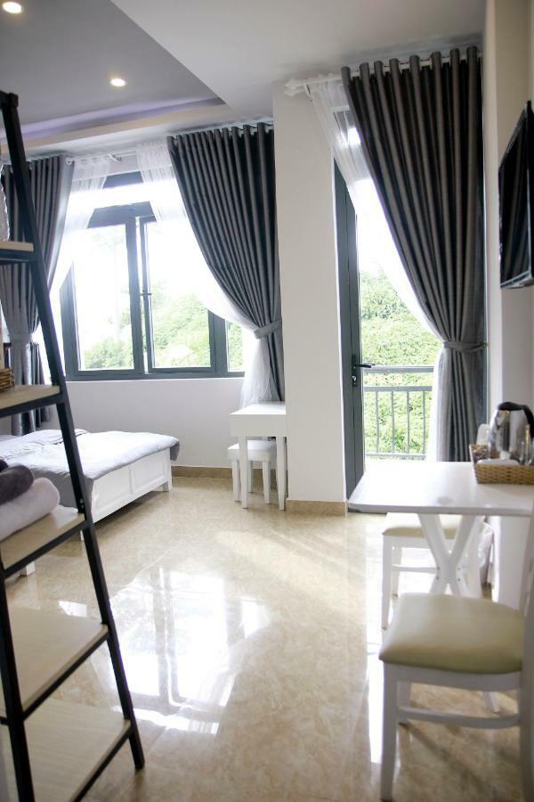 Hotel Grey House Da Lat Esterno foto